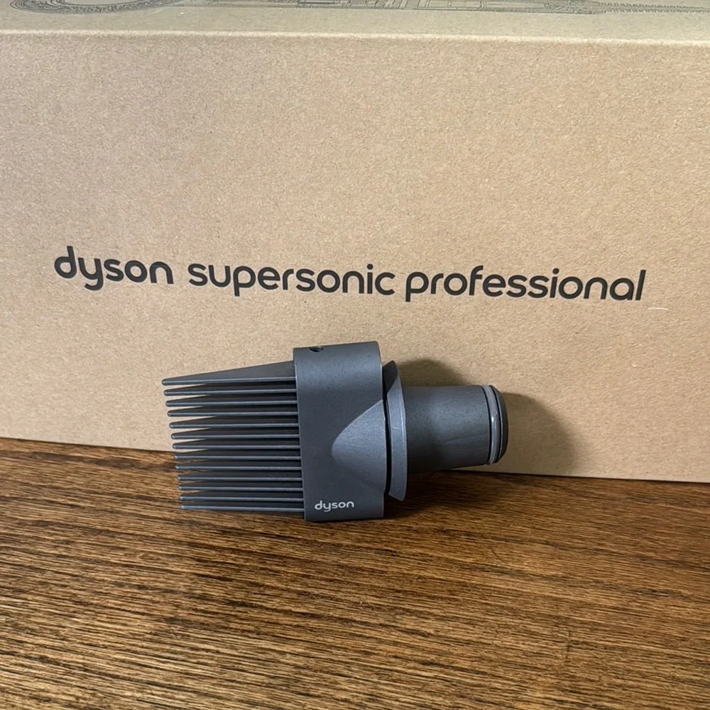 Dyson Supersonic Professional Wide-tooth Comb attachment
